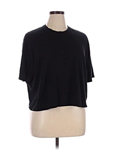 Fabletics Short Sleeve T-Shirt (view 1)