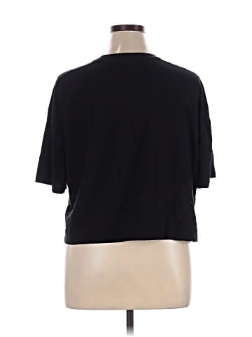 Fabletics Short Sleeve T-Shirt (view 2)