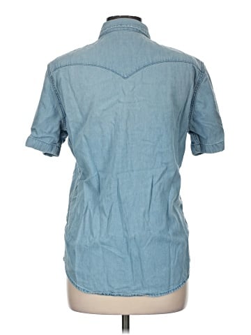 Levi's Short Sleeve Button-Down Shirt (view 2)