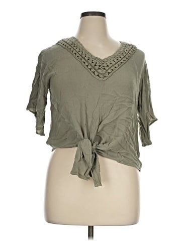 Chelsea & Theodore Short Sleeve Top (view 1)