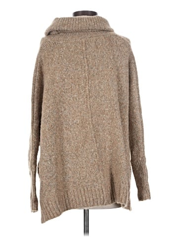 Ruby Moon Poncho (view 2)