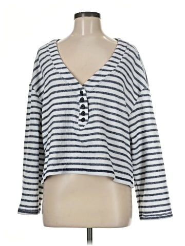 Urban Outfitters Pullover Sweater (view 1)