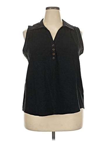 Maurices Sleeveless Button-Down Shirt (view 1)