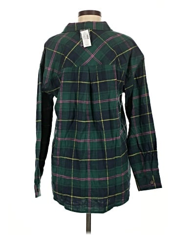 Maurices Long Sleeve Button-Down Shirt (view 2)