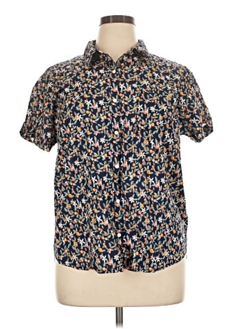 St. John's Bay Short Sleeve Button-Down Shirt (view 1)