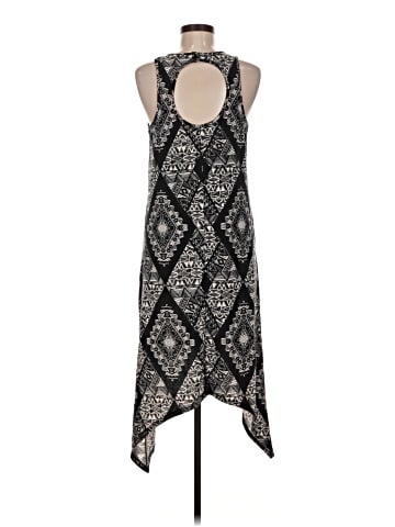 Xhilaration Cocktail Dress (view 2)