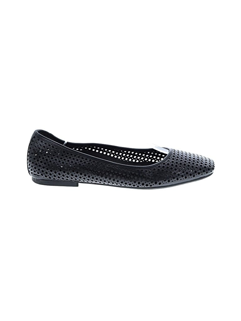 Pre-owned Vionic Flats In Black