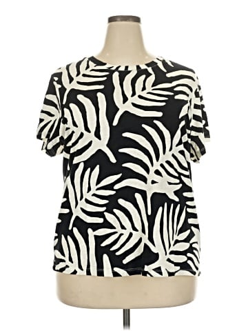 Sanctuary Short Sleeve T-Shirt (view 1)