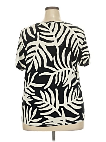 Sanctuary Short Sleeve T-Shirt (view 2)