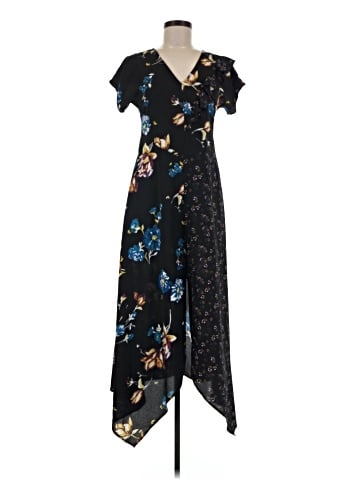 Xhilaration Casual Dress (view 1)