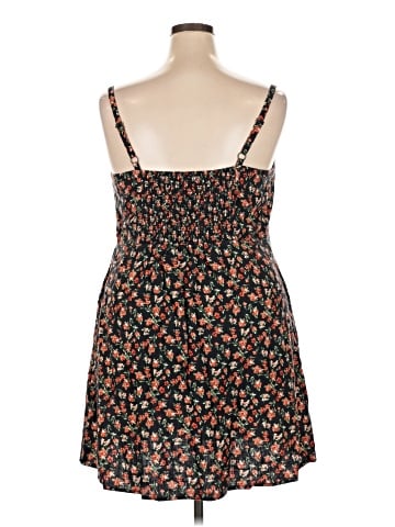Old Navy Casual Dress (view 2)