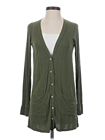 Agnes & Dora Cardigan (view 1)