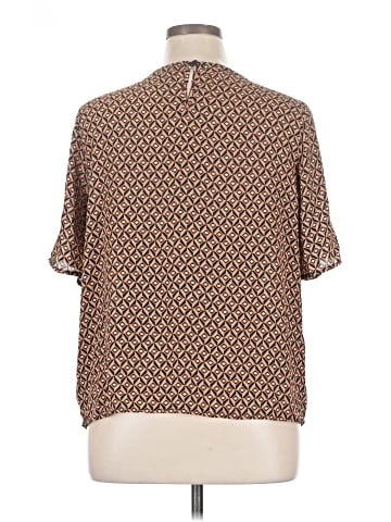 Pleione Short Sleeve Blouse (view 2)