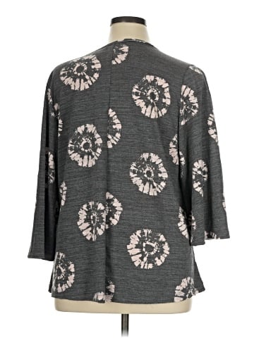 wonderly 3/4 Sleeve Top (view 2)