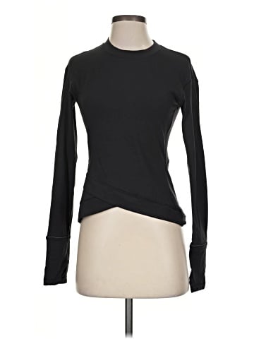 Lululemon Athletica Long Sleeve T-Shirt (view 1)