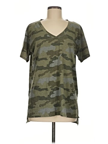 American Eagle Outfitters Short Sleeve T-Shirt (view 1)