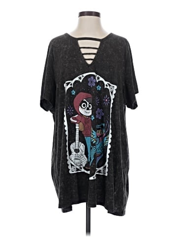 Disney Short Sleeve T-Shirt (view 1)