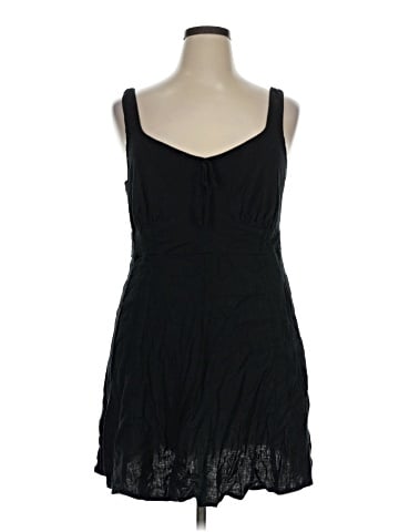 Old Navy Cocktail Dress (view 1)
