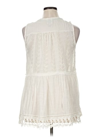 Knox Rose Sleeveless Blouse (view 2)