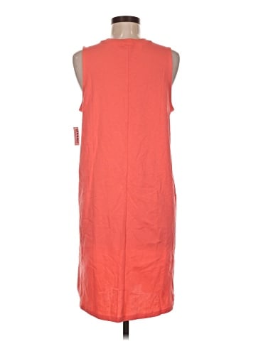 Old Navy Casual Dress (view 2)