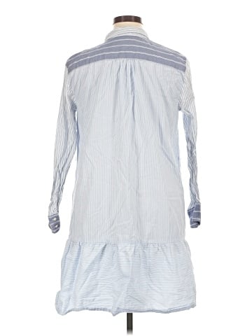 Ann Taylor LOFT Long Sleeve Button-Down Shirt (view 2)