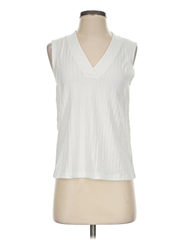 Socialite Sleeveless Blouse (view 1)