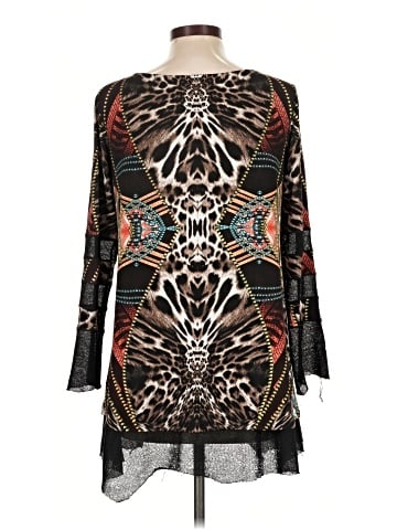 Eva Varro 3/4 Sleeve T-Shirt (view 2)