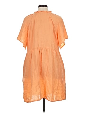 Old Navy Casual Dress (view 2)