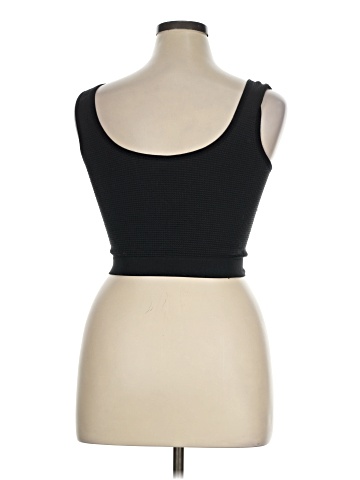 colsie Tank Top (view 2)