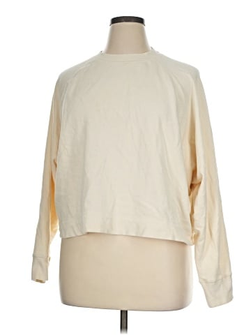 Vuori Sweatshirt (view 1)
