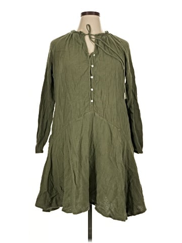 Saks Fifth Avenue Casual Dress (view 1)