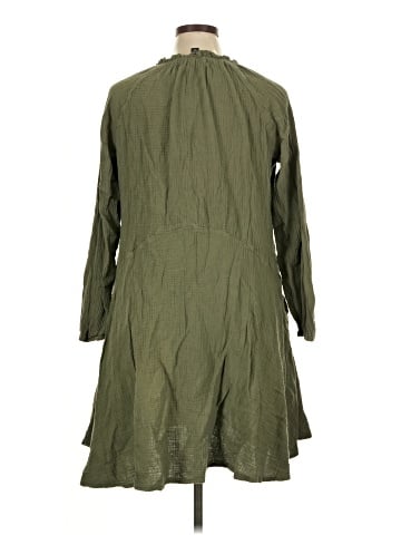 Saks Fifth Avenue Casual Dress (view 2)