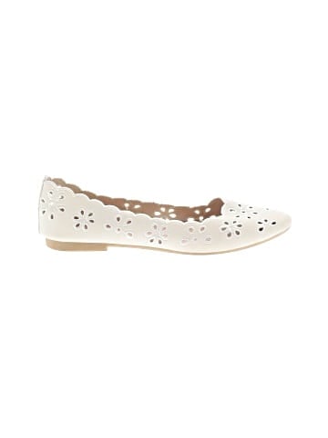 Unbranded Flats (view 1)