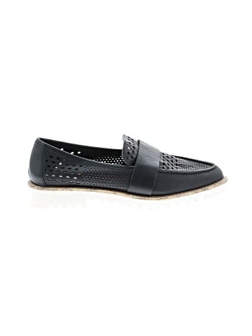 Crown Vintage Flats (view 1)