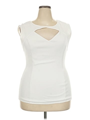 FASHION TO FIGURE Sleeveless Top (view 1)