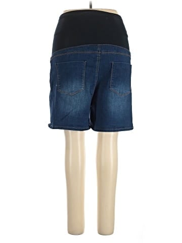 1822 Denim Denim Shorts (view 2)