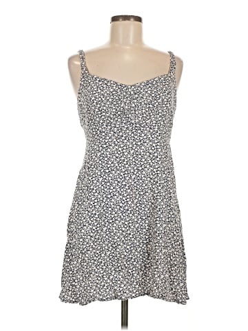 Old Navy Casual Dress (view 1)