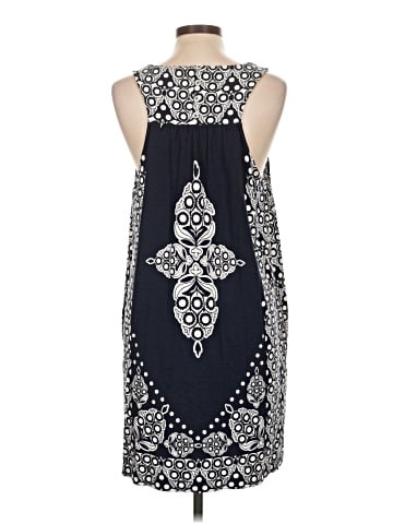 Crown & Ivy Casual Dress (view 2)