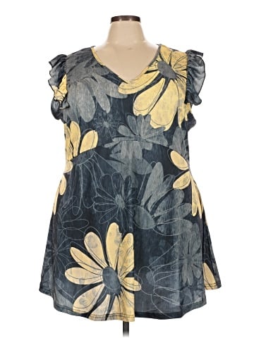 Lily by Firmiana Sleeveless Blouse (view 1)