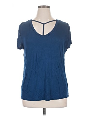 Lane Bryant Short Sleeve T-Shirt (view 1)