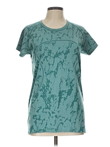 Lululemon Athletica Short Sleeve T-Shirt (view 1)