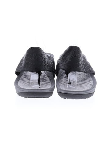 Baretraps Flip Flops (view 2)
