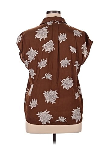 T Tahari Short Sleeve Blouse (view 2)