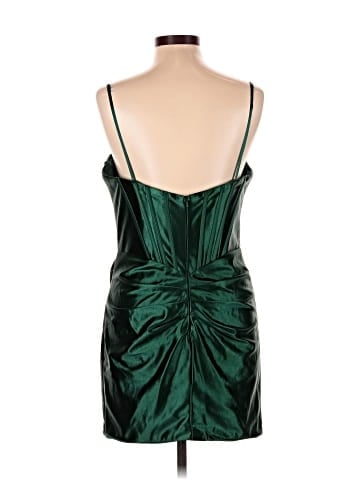 Nox Anabel Cocktail Dress (view 2)