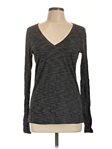 Lululemon Athletica Long Sleeve T-Shirt (view 1)