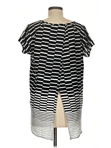 JW (JW Style) Short Sleeve Top (view 2)
