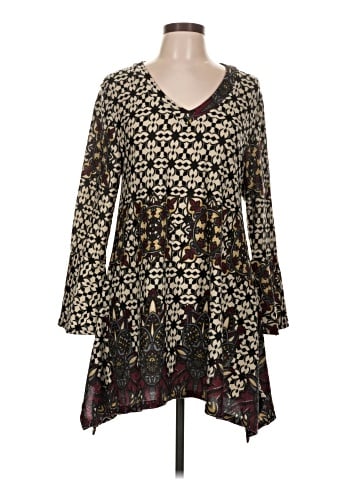 Win Win Casual Dress (view 1)