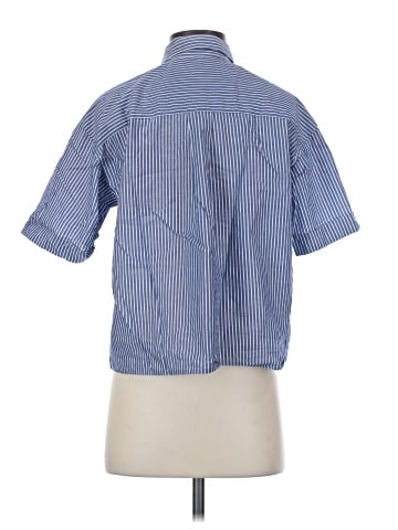 XXI Short Sleeve Button-Down Shirt (view 2)