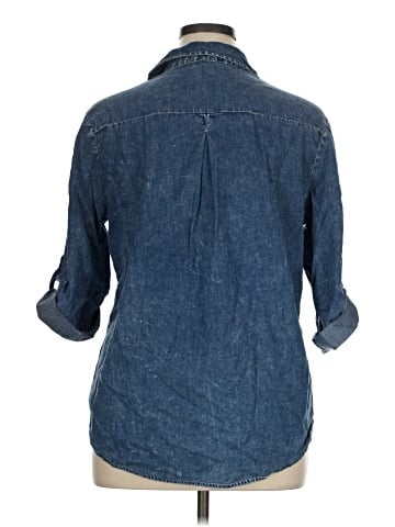 Dizzy Lizzy 3/4 Sleeve Button-Down Shirt (view 2)
