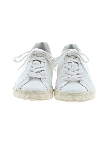 VEJA Sneakers (view 2)